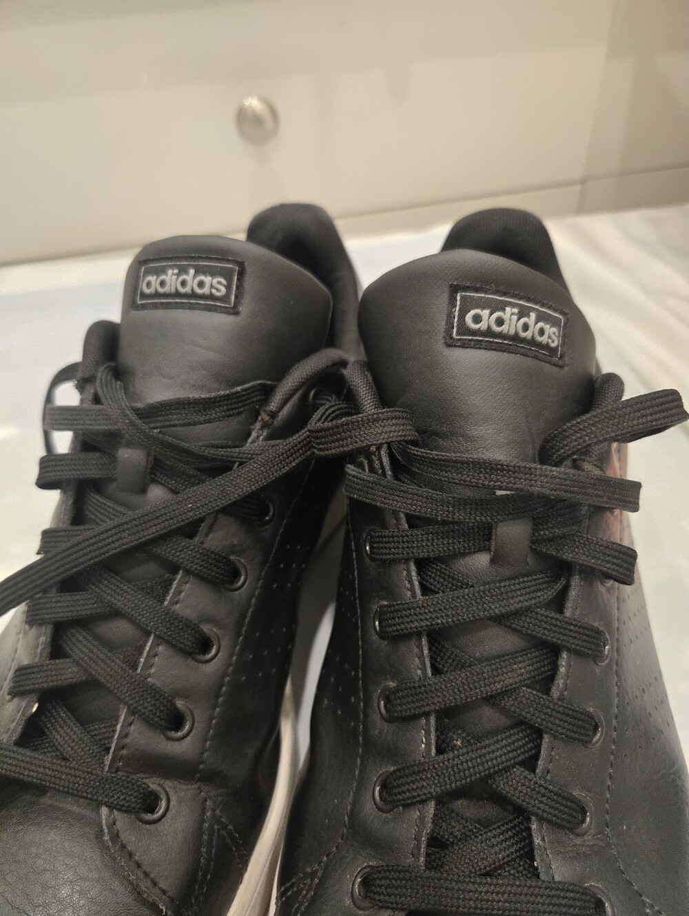 adidas Black Leather Low-Top Sneakers with Cream Sole size14 Men - Picture 2 of 13